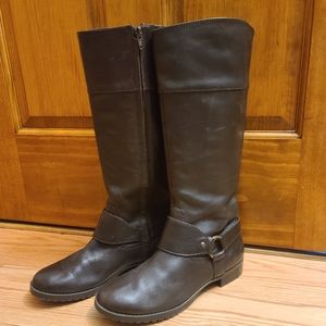 NWT Croft & Barrow Boots Brown Size 8. New in the box.